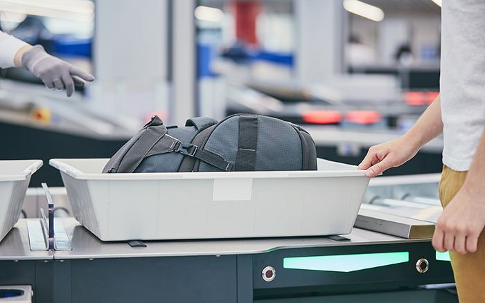Rasierer im Handgepäck: Was ist im Flugzeug erlaubt? Rasierer im Handgepäck: Was ist im Flugzeug erlaubt?